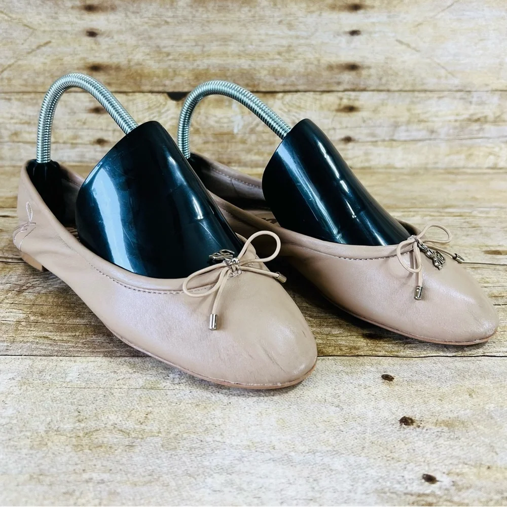 Sam Edelman Felicia Ballet Flats Beige Leather Bow Charm Shoes Womens 6M - Picture 2 of 16